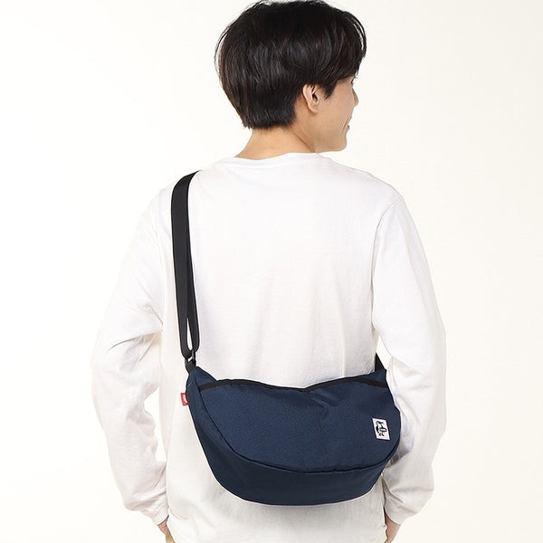 CHUMS ( チャムス ) リサイクルスモールバナナショルダーバッグ | ショルダーバッグ | バッグ | シンプル | ロゴ | お散歩 | お出かけ | バナナショルダー | 軽量 | 軽い | アウトドア | 旅行 | 約7リットル | CH60-3962 | ちゃむす