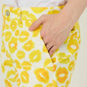 【 SALE 】 LOUDMOUTH ( ラウドマウス ) メンズ ショートパンツ | ツイル素材 | キッス柄 | イエロー | 吸汗速乾 | UV | 接触冷感 | ハーフパンツ | ゴルフ | ウェア | 半ズボン | アウトドア | レジャー | 動きやすい | 763305 | らうどまうす