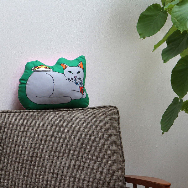 DETAIL ( ディテール ) The Enjoy C&D Club Cushion エンジョイ C&D クラブ クッション | 猫イラストクッション | ネコ | クッション | インテリア | ソファ | マイクロファイバー | プレゼント | 3666CGRN | 3666CBLU