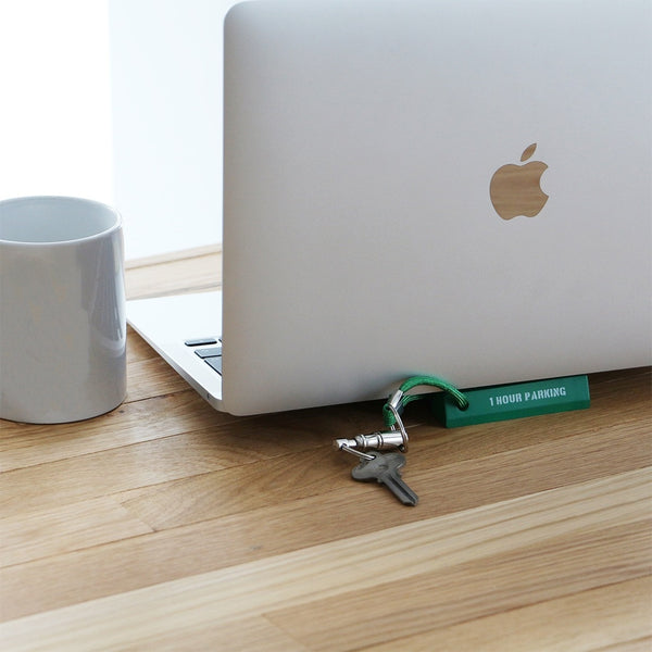 DETAIL ( ディテール ) Parking Curb Keyring パーキングカーブ キーリング | PC台になるキーホルダー | キーホルダー | フローティングキーホルダー | 水に浮く | 可愛い | グレー | イエロー | レッド | グリーン | H0078 | でぃてーる