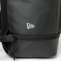 NEW ERA ( ニューエラ ) ボックスパック 32L TPU Box Logo ボックスロゴ ロゴプリント ブラック | リュック | リュックサック | バックパック | 通勤 | 通学 | PC収納 | 靴収納 | シンプル | 光沢感 | ユニセックス | 14521360