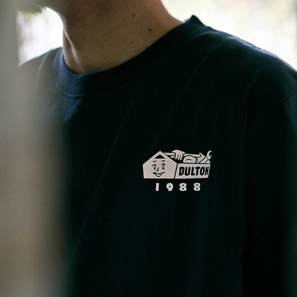 DULTON ( ダルトン ) DULTON T-SHIRT TOOL BOX | シャツ | 半袖シャツ | Tシャツ | 半袖Tシャツ | コットン100% | 7.7オンス | 普段着 | 作業着 | 夏服 | シンプル | バックプリント | T24-0866