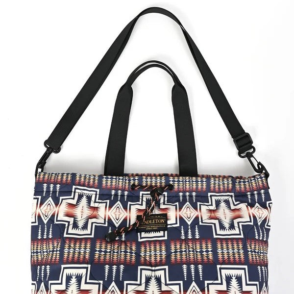 KiU ( キウ ) 【 PENDLETON® × KiU LMITIED ITEM 】 パデッドドロストトートバッグ | K482 | バッグ | トートバッグ | オシャレ | ペンドルトン | 肩掛け | 2way | 巾着 | シンプル | 撥水 | キルティング