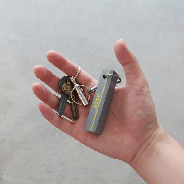 DETAIL ( ディテール ) Parking Curb Keyring パーキングカーブ キーリング | PC台になるキーホルダー | キーホルダー | フローティングキーホルダー | 水に浮く | 可愛い | グレー | イエロー | レッド | グリーン | H0078 | でぃてーる