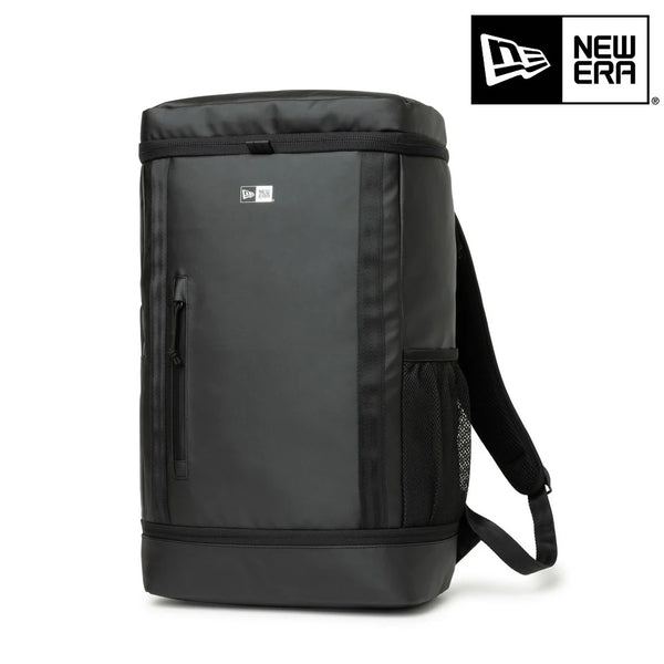NEW ERA ( ニューエラ ) ボックスパック 32L TPU Box Logo ボックスロゴ ロゴプリント ブラック | リュック | リュックサック | バックパック | 通勤 | 通学 | PC収納 | 靴収納 | シンプル | 光沢感 | ユニセックス | 14521360