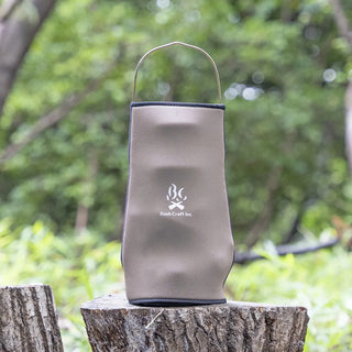 Bush Craft ( ブッシュクラフト ) オイルランタンソフトカバー D76D78 ブラウン | アウトドア | キャンプ | 収納カバー | ソフトケース | 収納ケース | 持ち運び | 伸縮性 | 吊り下げ | 50999 | ランタンケース | ぶっしゅくらふと