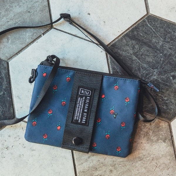 KiU ( キウ ) エチケットポーチ 2ND | 防水 | 撥水 | サコッシュ | ショルダーバッグ | スマホ | ポケット | 肩紐取り外し | おしゃれ | アウトドア | ユニセックス | メンズ | レディース | 男女兼用 | K445-622 | きう