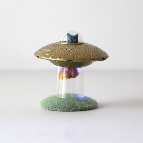 DETAIL ( ディテール ) Toy ＆ Book " UFO Cat Invasion " トイ＆ブック ” UFOキャットインベーション " | 猫とUFOがモチーフのトイ | インテリア | 置物 | 可愛い | プレゼント | ギフト | ネズミ | 猫 | 3740BUI | でぃてーる