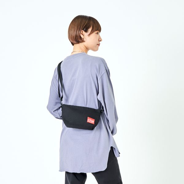 Manhattan Portage ( マンハッタンポーテージ ) Zuccotti Clutch 鞄 | かばん | バッグ | ショルダーバッグ | 420Dナイロン | 耐久 | 撥水 | 500ml | MP6020 | ブラック | 黒色 | お出かけ