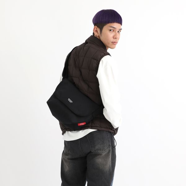 Manhattan Portage ( マンハッタンポーテージ ) Nylon Messenger Bag JR Back Pocket W/ Divider Magnet バッグ | メッセンジャーバッグ | アウトドア | キャンプ | MP1605JRBPDMGNT | マグネット開閉