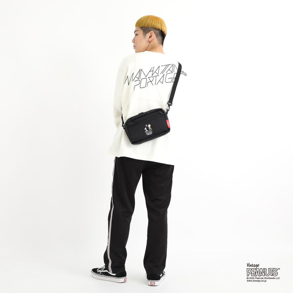 Manhattan Portage ( マンハッタンポーテージ ) JOGGER(L) JPN VER 2 FLIGHT NYLON BACKING PEANUTS 25 | バッグ | ショルダーバッグ | MP1404L2PNS25 | コラボ | スヌーピー | チャーリー・ブラウン | まんはったんぽーてーじ | お出かけ | アウトドア | レジャー