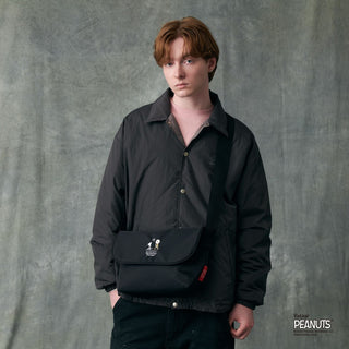Manhattan Portage ( マンハッタンポーテージ ) CASUAL MESSENGER SLIM BP W/DIV MGNT PEANUTS 25 | ショルダーバッグ | バッグ | カバン | スヌーピー | コラボ | チャーリー・ブラウン | 1605JRSBPDMGNTPNS25 | まんはったんぽーてーじ | アウトドア | お出かけ