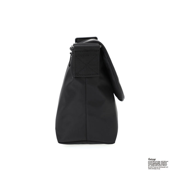 Manhattan Portage ( マンハッタンポーテージ ) CASUAL MESSENGER SLIM BP W/DIV MGNT PEANUTS 25 | ショルダーバッグ | バッグ | カバン | スヌーピー | コラボ | チャーリー・ブラウン | 1605JRSBPDMGNTPNS25 | まんはったんぽーてーじ | アウトドア | お出かけ