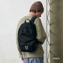 Manhattan Portage ( マンハッタンポーテージ ) TRAILBLAZER BACKPACK JR FLIGHT NYLON BACKING PEANUTS 25 | リュックサック | デイパック | コラボ | スヌーピー | チャーリー・ブラウン | 通勤 | 通学 | ブラック | シンプル | MP2292JRPNS25 | まんはったんぽーてーじ