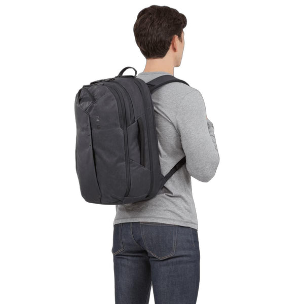 THULE ( スーリー ) Aion 28L Travel Backpack アイオン 28L トラベルバックパック リュック バックパック デイパック ビジネスバッグ 通勤 通学 出張 旅行 機内持ち込み PC収納 17インチ 拡張 32L 撥水 軽量