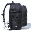 NEW ERA ( ニューエラ ) キャリアパック 35L プリントロゴ ブラック × ホワイト | リュック | バックパック | デイパック | アウトドア | キャンプ | 通勤 | 通学 | サイドポケット | 収納ポケット | にゅーえら | 14521347 | 登山