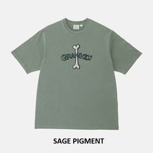 GRAMICCI ( グラミチ ) ボーンTシャツピグメントダイ Tシャツ 半袖Tシャツ カットソー クルーネック ユニセックス トップス コットン ピグメントダイ ヴィンテージライク 古着風 カジュアル アウトドア キャンプ レジャー タウンユース 春夏 グラミチTシャツ G6FM-T100