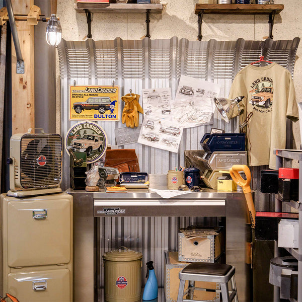 DULTON ( ダルトン ) LAND CRUISER × DULTON PINS | ピンズ | LCY-0782 | アイアン | オリジナル | だるとん | ランドクルーザー | ランクル | 車 | コラボ | プレゼント | ギフト