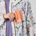 KRIFF MAYER ( クリフメイヤー ) クリーネス総柄フードジャケット | MENS | 2537804 | メンズ | 春 | 個性的 | ユニセックス | 防汚 | 薄手 | ポリエステル | アウトドア | キャンプ | お出かけ | コンパクト | くりふめいやー
