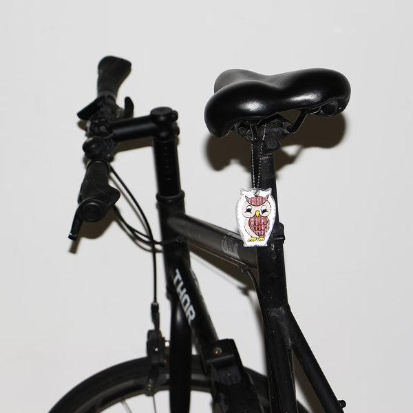 DETAIL ( ディテール ) Owl Reflector | Midori Komatsu オウル リフレクター | イラストレーターコラボ | 2倍光る | 反射板 | 自転車 | 夜道 | 安全対策 | 通学 | フクロウ | キーホルダー | でぃてーる