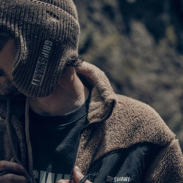 GRIP SWANY ( グリップスワニー ) NEW ERA KNIT TRAPPER ニューエラ 帽子 ニット帽 ニット ニット帽子 コラボ おしゃれ 秋冬 ニットキャップ メンズ レディース ユニセックス シンプル デイリー