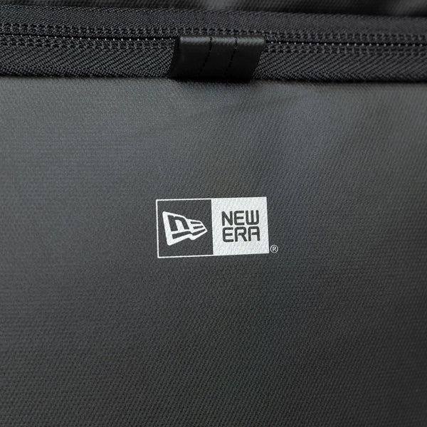 NEW ERA ( ニューエラ ) ボックスパック 32L TPU Box Logo ボックスロゴ ロゴプリント ブラック | リュック | リュックサック | バックパック | 通勤 | 通学 | PC収納 | 靴収納 | シンプル | 光沢感 | ユニセックス | 14521360