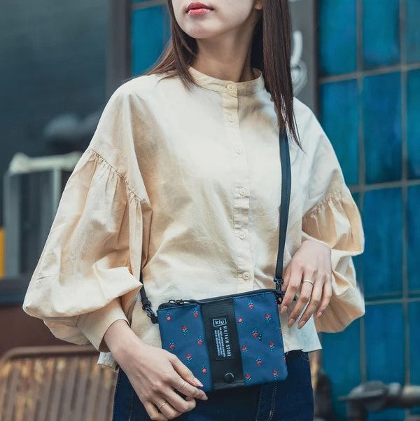 KiU ( キウ ) エチケットポーチ 2ND | 防水 | 撥水 | サコッシュ | ショルダーバッグ | スマホ | ポケット | 肩紐取り外し | おしゃれ | アウトドア | ユニセックス | メンズ | レディース | 男女兼用 | K445-622 | きう