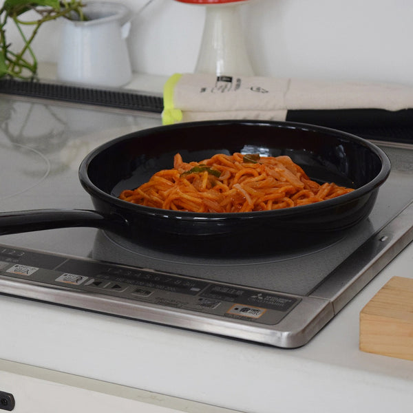 DETAIL ( ディテール ) Flying Pan 24cm " Black " フライパン 24cm ブラック | ホーロー製 | キッチン | 調理器具 | 1.5L | 光沢 | プレゼント | ギフト | 料理 | クッキング | 3572BLK | でぃてーる