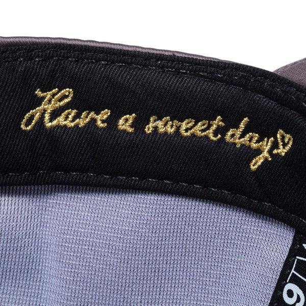 NEW ERA ( ニューエラ ) 9TWENTY Valentine's Day サテン ニューエラロゴ アッシュグレー | 帽子 | キャップ | オシャレ | 14908291 | サイズ調整 | アウトドア | レジャー | キャンプ | にゅーえら