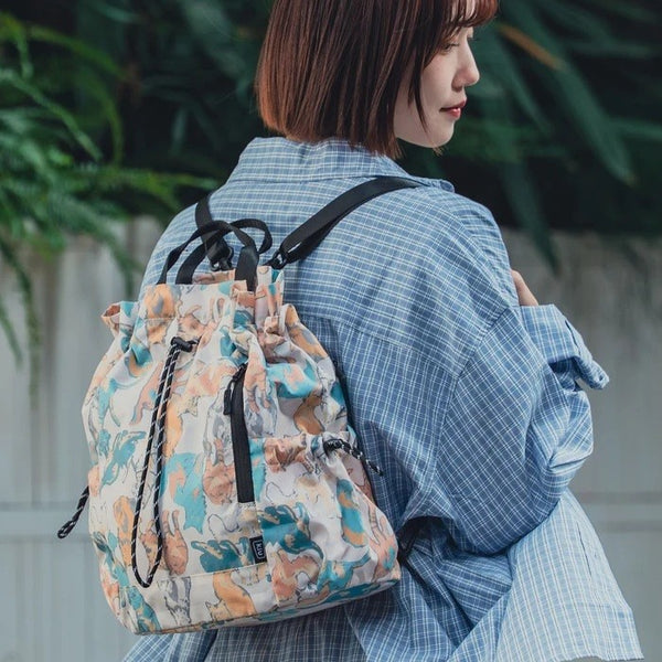 KiU ( キウ ) マルチウェイ ドローストリングバッグ 巾着バッグ ショルダーバッグ トートバッグ 2WAY 3WAY メンズ レディース ユニセックス 撥水 防水 軽量 コンパクト エコバッグ サブバッグ ポシェット 斜め掛け 手提げ アウトドア キャンプ フェス 旅行 K530