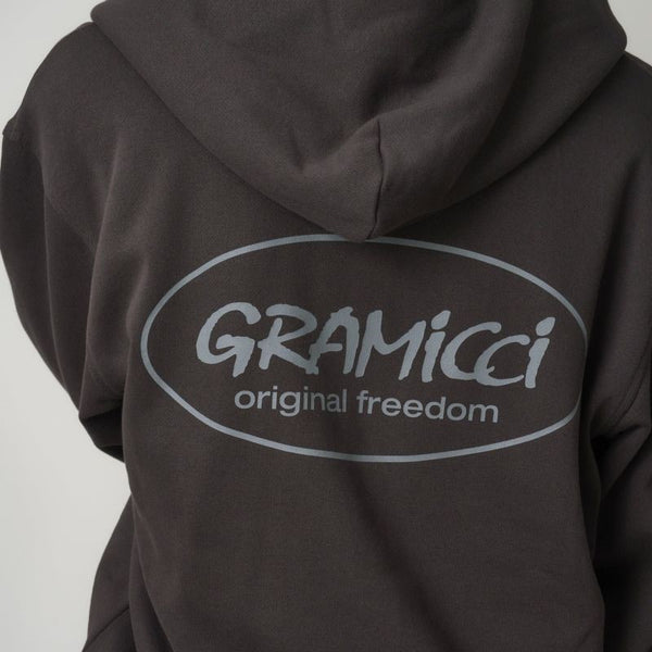 GRAMICCI ( グラミチ ) ORIGINAL FREEDOM ZIP HOODED SWEATSHIRT オリジナルフリーダムジップフーデッドスウェットシャツ | G5FU-J094 | トップス | ウェア | 起毛 | 暖かい | 秋 | 冬 | 保温 | ぐらみち