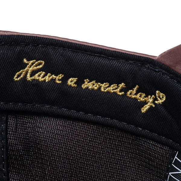 NEW ERA ( ニューエラ ) 9TWENTY Valentine's Day サテン サンディエゴ・パドレス アッシュブラウン | 帽子 | キャップ | 日よけ | ブラウン | バレンタイン | 14908289 | ポリエステル | サイズ調整 | お出かけ | プレゼント | ギフト | にゅーえら