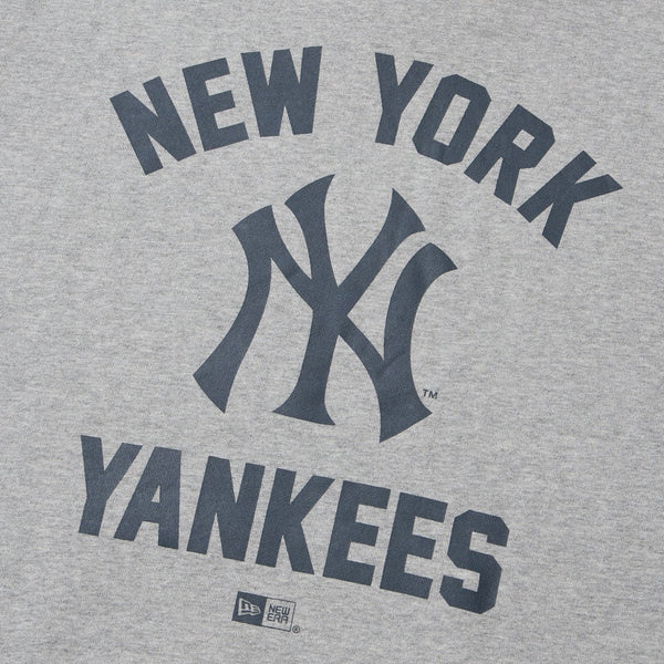 NEW ERA ( ニューエラ ) 裏毛 スウェット プルオーバーフーディー ニューヨーク・ヤンキース | トップス | ウェア | ゆったり | ユニセックス | 14682632 | 14682631 | にゅーえら | オシャレ | 冬 | 秋 | アパレル