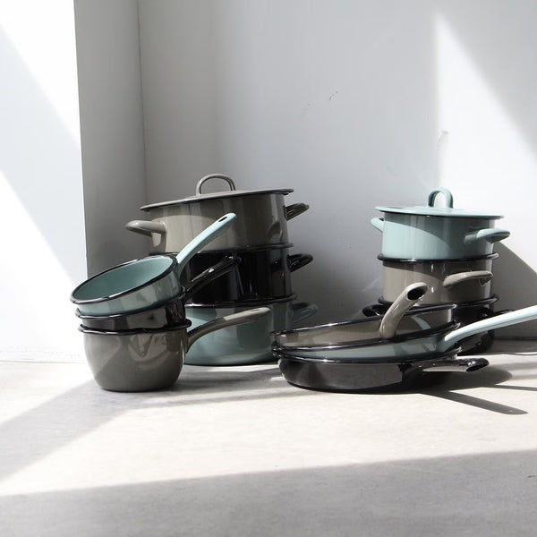 DETAIL ( ディテール ) Flying Pan 24cm " Black " フライパン 24cm ブラック | ホーロー製 | キッチン | 調理器具 | 1.5L | 光沢 | プレゼント | ギフト | 料理 | クッキング | 3572BLK | でぃてーる