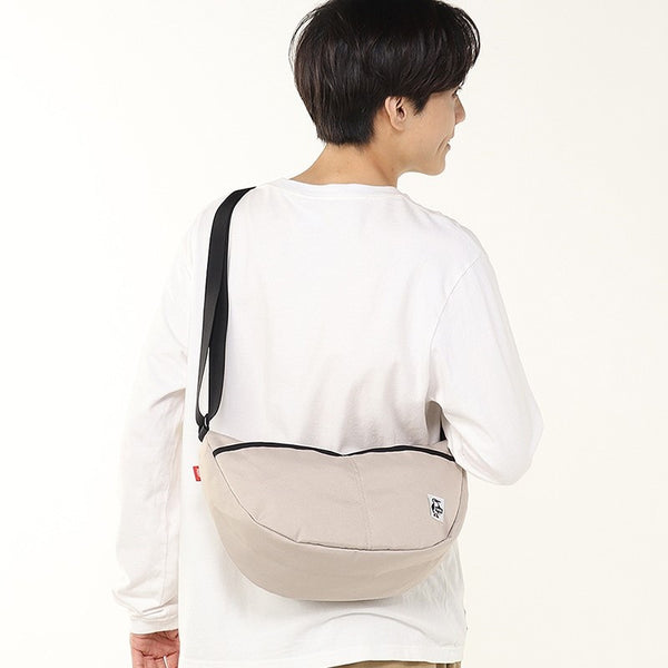 CHUMS ( チャムス ) リサイクルスモールバナナショルダーバッグ | ショルダーバッグ | バッグ | シンプル | ロゴ | お散歩 | お出かけ | バナナショルダー | 軽量 | 軽い | アウトドア | 旅行 | 約7リットル | CH60-3962 | ちゃむす