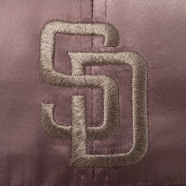 NEW ERA ( ニューエラ ) 9TWENTY Valentine's Day サテン サンディエゴ・パドレス アッシュブラウン | 帽子 | キャップ | 日よけ | ブラウン | バレンタイン | 14908289 | ポリエステル | サイズ調整 | お出かけ | プレゼント | ギフト | にゅーえら