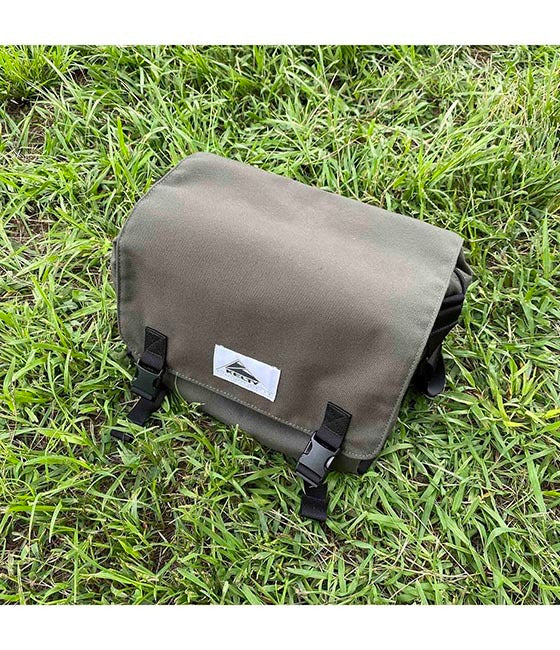 KELTY(ケルティ) 3 ZIP POCKET BAG OLIVE